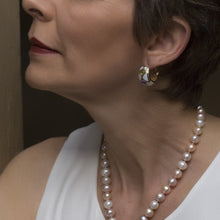 Cargar imagen en el visor de la galería, Arete tipo Arracada 3 Piedras Madre Perla plata 950