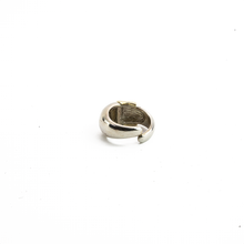 Cargar imagen en el visor de la galería, Anillo Logo Oro 14k