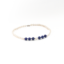 Cargar imagen en el visor de la galería, Collar Perlas con Lapislázuli Estriado, plata 950