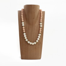 Cargar imagen en el visor de la galería, Collar Coral Rosa y Hueso, plata 950