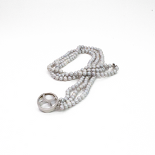 Cargar imagen en el visor de la galería, Collar 3 hilos Perla gris Niko, plata 950