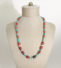 Cargar imagen en el visor de la galería, Collar Coral Esponja, Turquesa, cubo plata 950