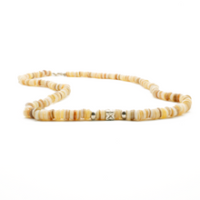 Cargar imagen en el visor de la galería, Collar Concha Logo plata 950