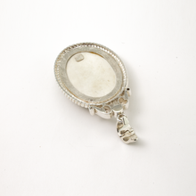 Cargar imagen en el visor de la galería, Dije Hueso Virgen de la Salud de Paztcuaro plata 950