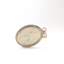 Cargar imagen en el visor de la galería, Dije Virgen Candelaria Hueso, plata 950