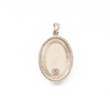 Cargar imagen en el visor de la galería, Dije Virgen Guadalupe Hueso mediana. plata 950