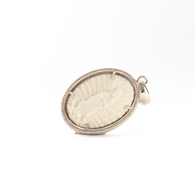 Cargar imagen en el visor de la galería, Dije Virgen Guadalupe Hueso mediana. plata 950