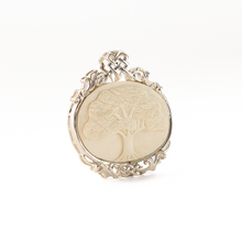 Cargar imagen en el visor de la galería, Dije Hueso Árbol Saman plata 950