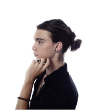 Cargar imagen en el visor de la galería, Anillo Rectangular Yur Raya Ojo de Tigre plata 950