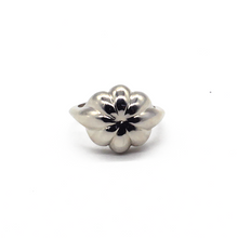Cargar imagen en el visor de la galería, Anillo Flor plata 950