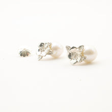 Cargar imagen en el visor de la galería, Arete Roseta Perla plata 950