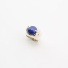Cargar imagen en el visor de la galería, Anillo Flor de Lis Lapislázuli plata 950