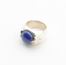 Cargar imagen en el visor de la galería, Anillo Flor de Lis Lapislázuli plata 950