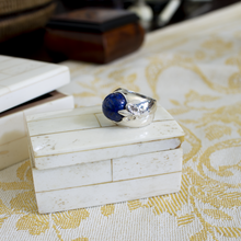 Cargar imagen en el visor de la galería, Anillo Flor de Lis Lapislázuli plata 950