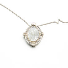 Cargar imagen en el visor de la galería, Dije Virgen Guadalupe Madre Perla pequeña. plata 950