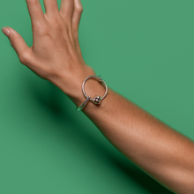 Cargar imagen en el visor de la galería, Dije Escudo plata 950