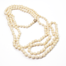 Cargar imagen en el visor de la galería, Collar Hueso Logo broche plata 950