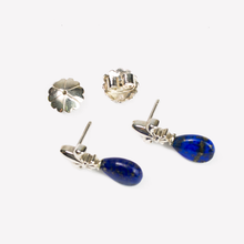 Cargar imagen en el visor de la galería, Arete Flor de Lis Lapislàzuli plata 950