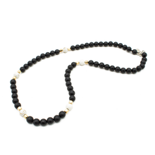 Cargar imagen en el visor de la galería, Collar Ónix Howlite plata 950