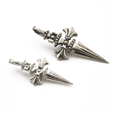 Cargar imagen en el visor de la galería, Dije Cruz Santiago plata 950