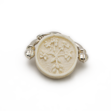 Cargar imagen en el visor de la galería, Dije Árbol Cacao plata 950