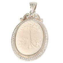 Cargar imagen en el visor de la galería, Dije ceiba hueso plata 950 - Joyeria Cristina Fernandez