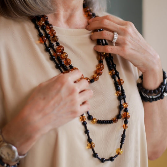 Tendencias de joyería para el otoño 2025: Elegancia, símbolos y arte con Cristina Fernández