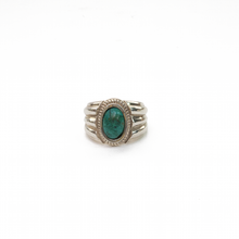 Cargar imagen en el visor de la galería, Anillo Intaglio Verde Peruano, plata 950
