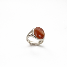 Cargar imagen en el visor de la galería, Anillo Sello Cornalina, plata 950
