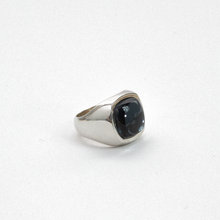Cargar imagen en el visor de la galería, Anillo Signet Hematita plata 950
