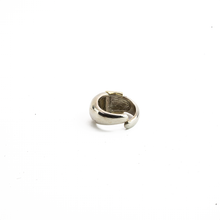 Cargar imagen en el visor de la galería, Anillo Logo Oro 14k
