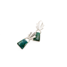 Cargar imagen en el visor de la galería, Arete Penacho Piedra Verde de Peru, plata 950
