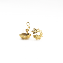 Cargar imagen en el visor de la galería, Arete erizo de Mar, Oro 14 k
