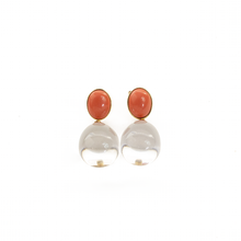 Cargar imagen en el visor de la galería, Arete coral con Cristal de Roca, oro 14k
