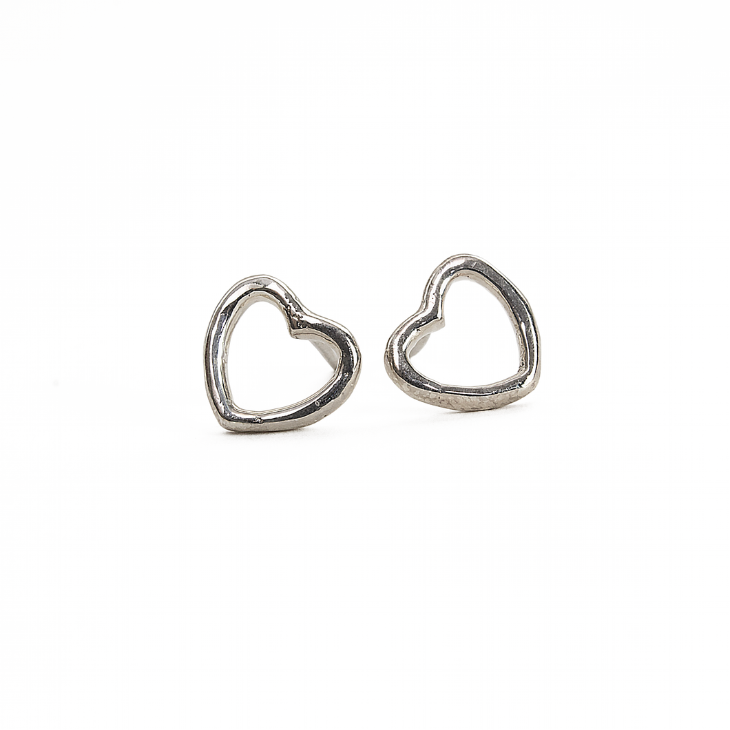 Arete Broquel Silueta Corazón, plata 950