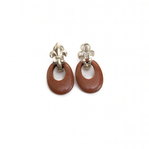 Arete Flor de Lis Aventurina Café, plata 950