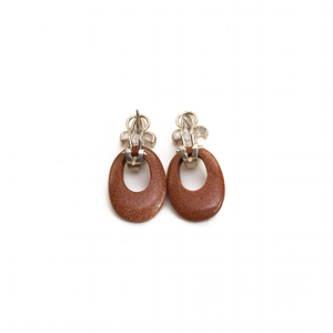 Arete Flor de Lis Aventurina Café, plata 950