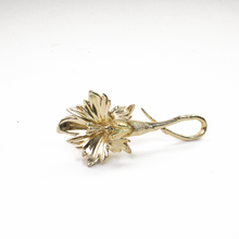 Cargar imagen en el visor de la galería, Broche Flor Tabasco, plata 950
