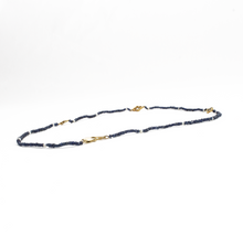 Cargar imagen en el visor de la galería, Collar Zafiro Azul y Trébol, Oro 14 k
