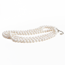 Cargar imagen en el visor de la galería, Collar 3 Hilos Perla Blanca, plata 950
