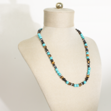 Cargar imagen en el visor de la galería, Collar Unisex Turquesa y ojo de Tigre, plata 950

