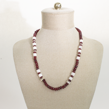 Cargar imagen en el visor de la galería, Collar Granate y Piedra Luna, plata 950
