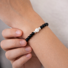 Cargar imagen en el visor de la galería, Pulsera Ónix plata 950
