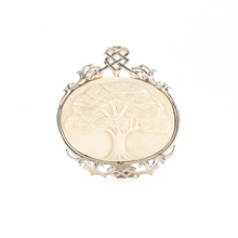 Cargar imagen en el visor de la galería, Dije Hueso Árbol Saman plata 950
